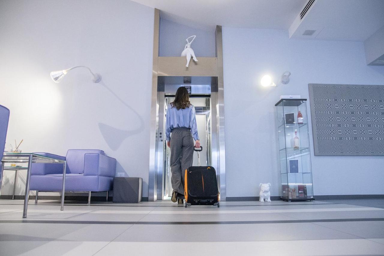 Executive Inn Boutique Hotel برينديسي المظهر الخارجي الصورة