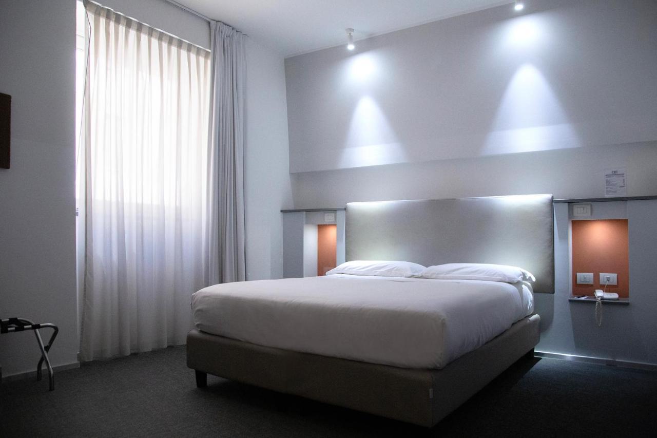 Executive Inn Boutique Hotel برينديسي المظهر الخارجي الصورة