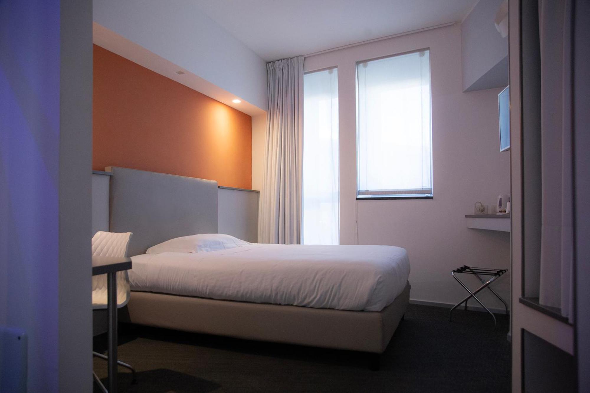 Executive Inn Boutique Hotel برينديسي الغرفة الصورة